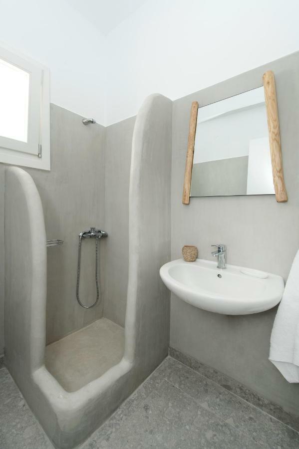 Soleya Suites パロス島 エクステリア 写真